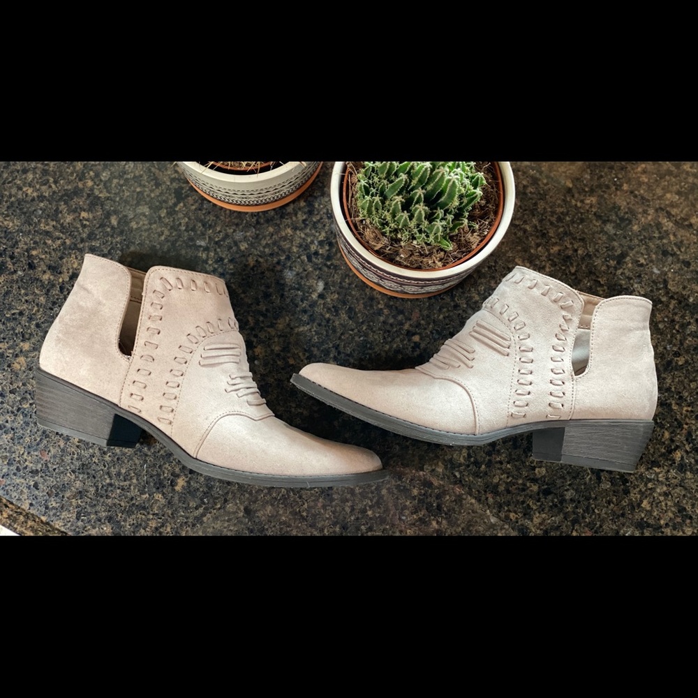 Cupid Boots Booties